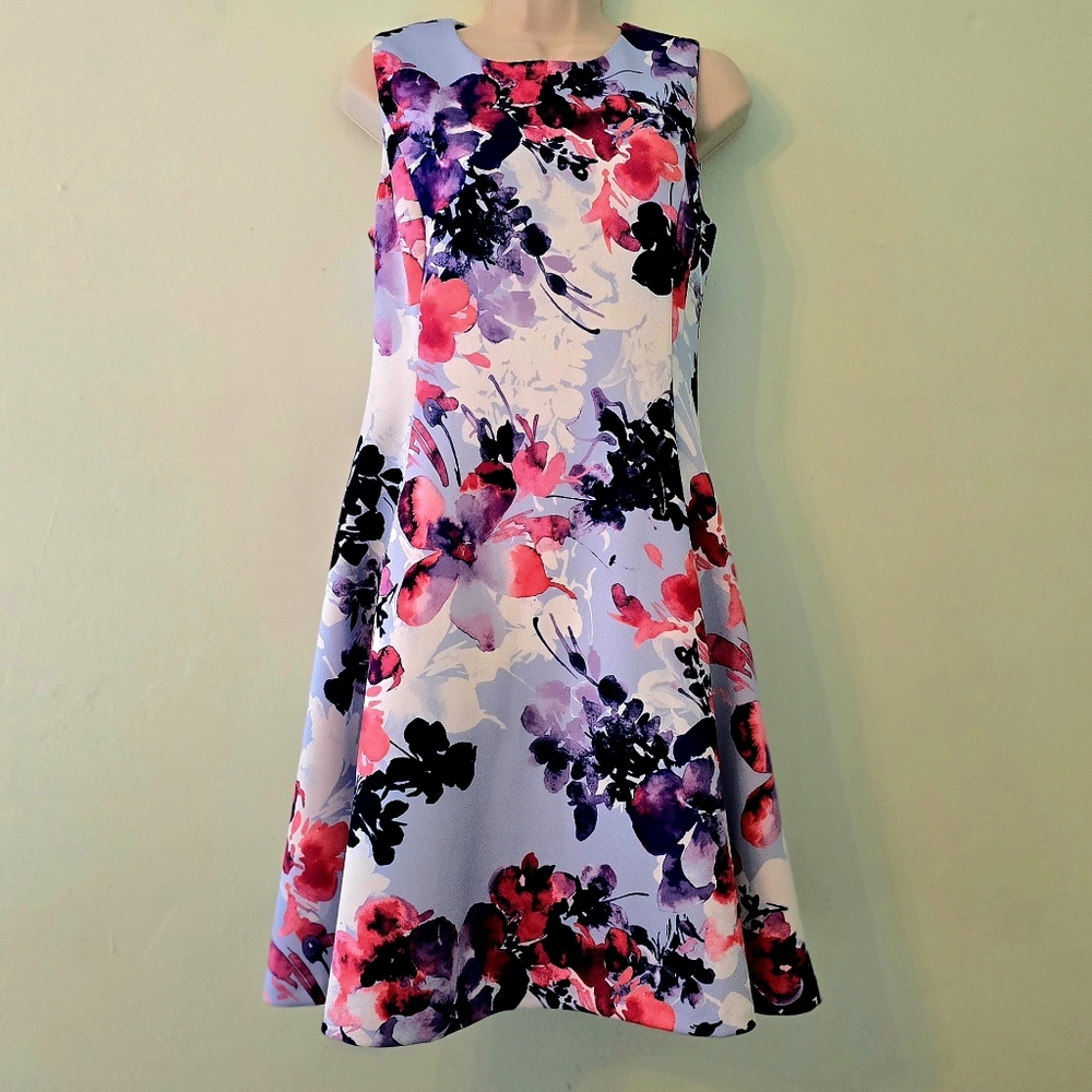 DKNY Floral Occasion  Dress Size 8 BlueLilac Pink white Sleeveless.
